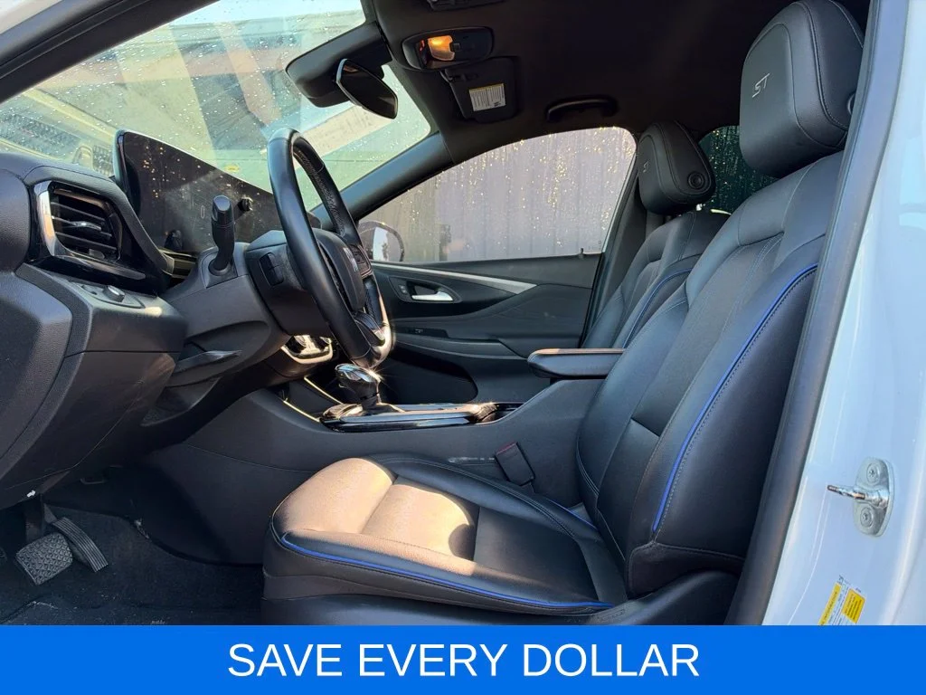 Used 2024 White Buick Sport Touring image 10