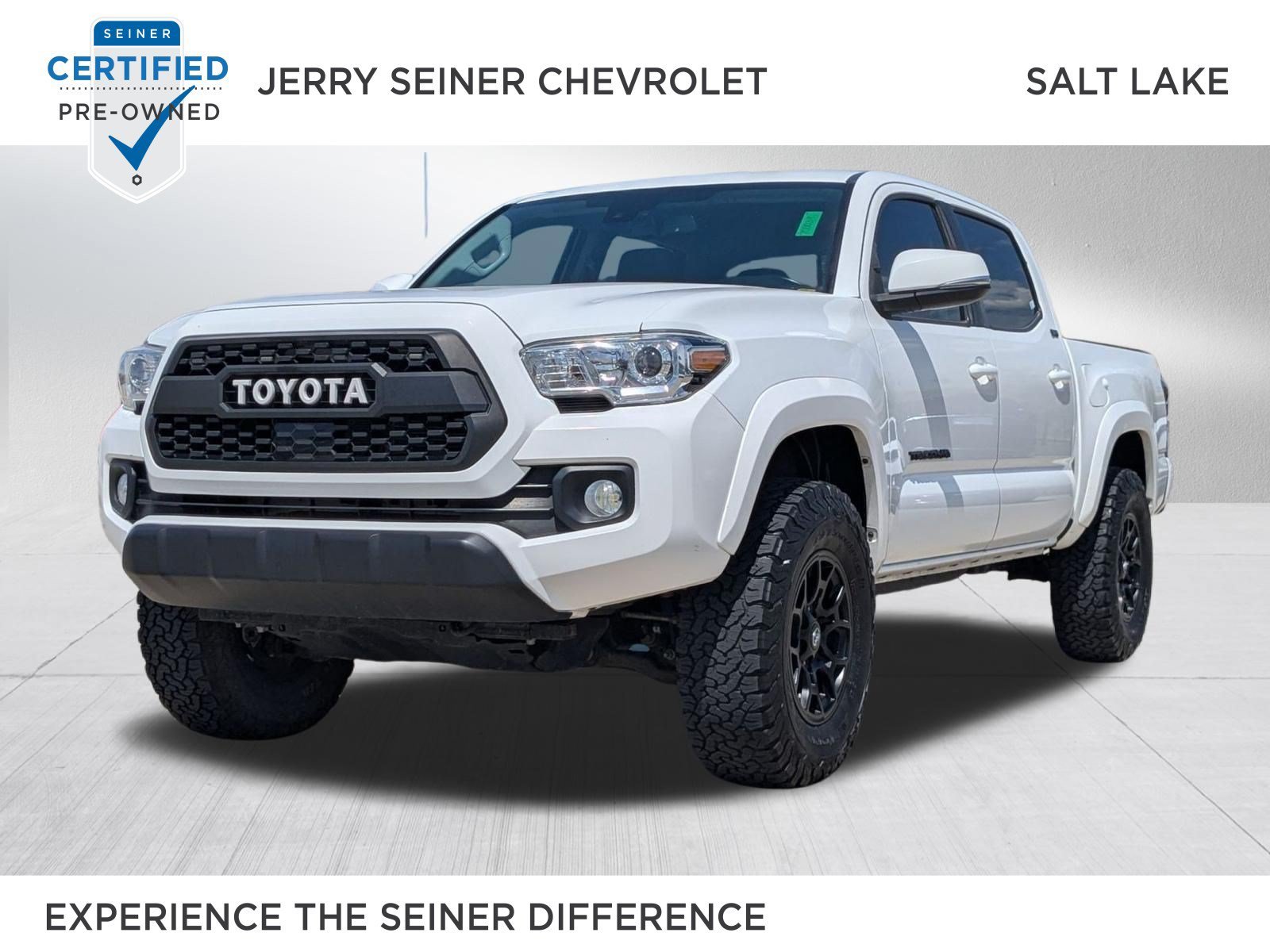 Used 2020 White Toyota SR5 V6 image 1