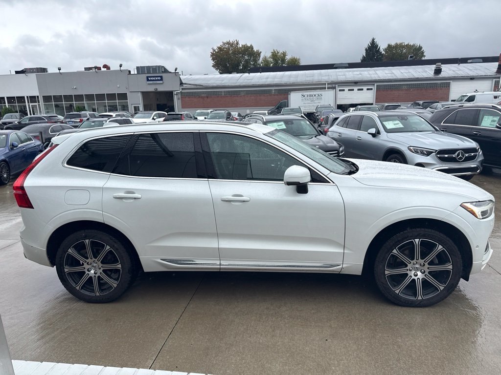 Used 2019  Volvo T5 Inscription image 4