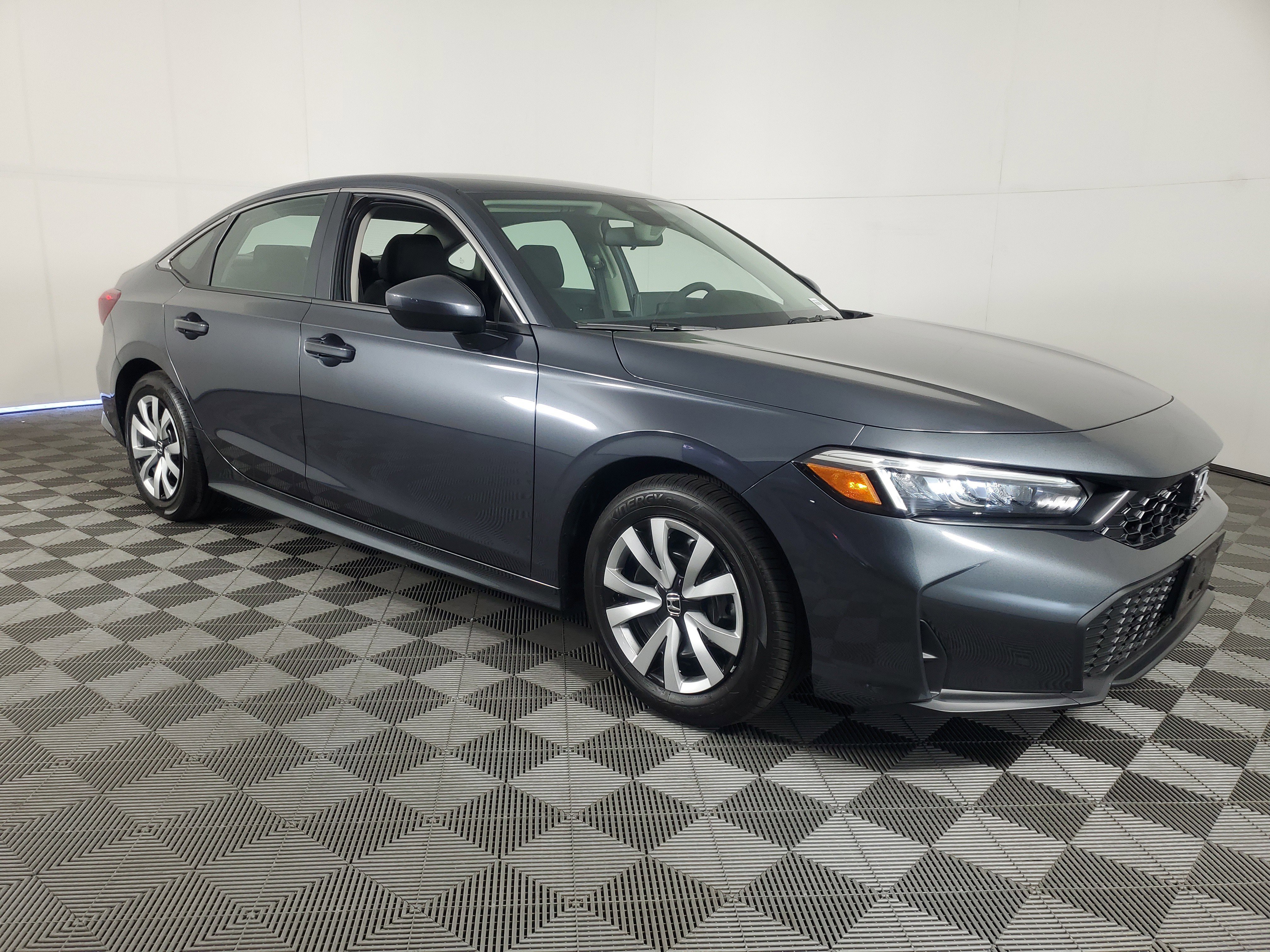 Used 2026 Meteorite Gray Metallic Honda LX image 2