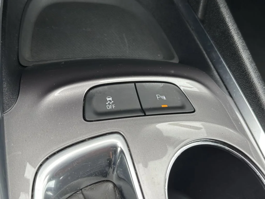 Used 2021 SHADOW GRAY METALLIC Chevrolet LT image 34