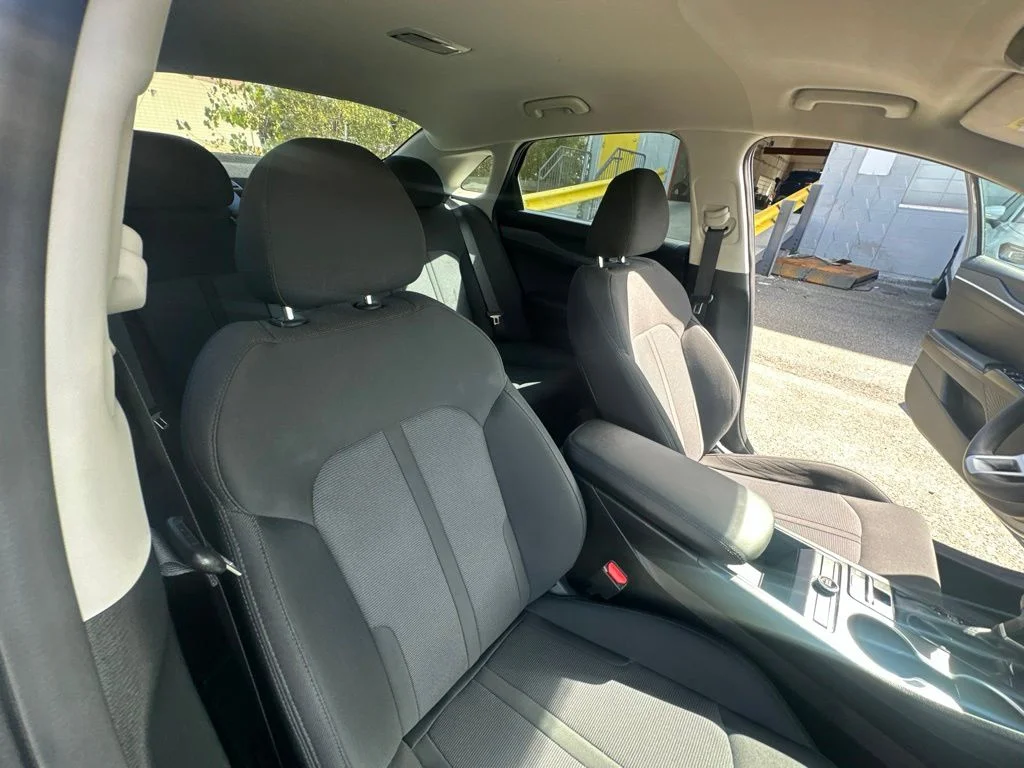 Used 2024 Silver Kia LXS image 35