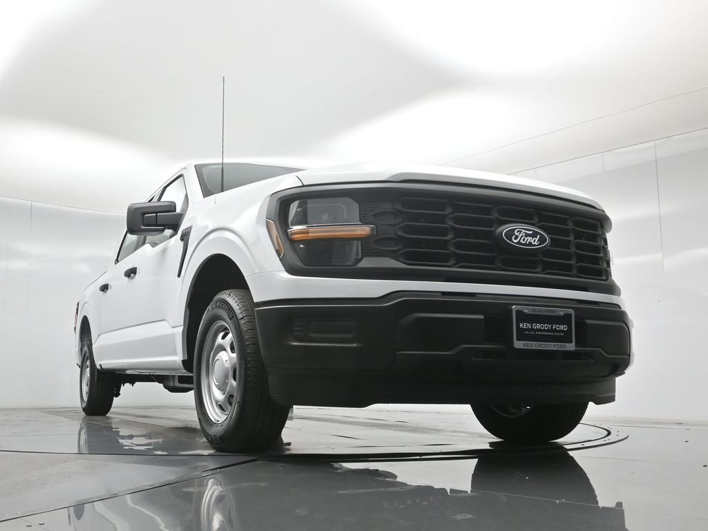 New 2026 Oxford White Ford XL image 42