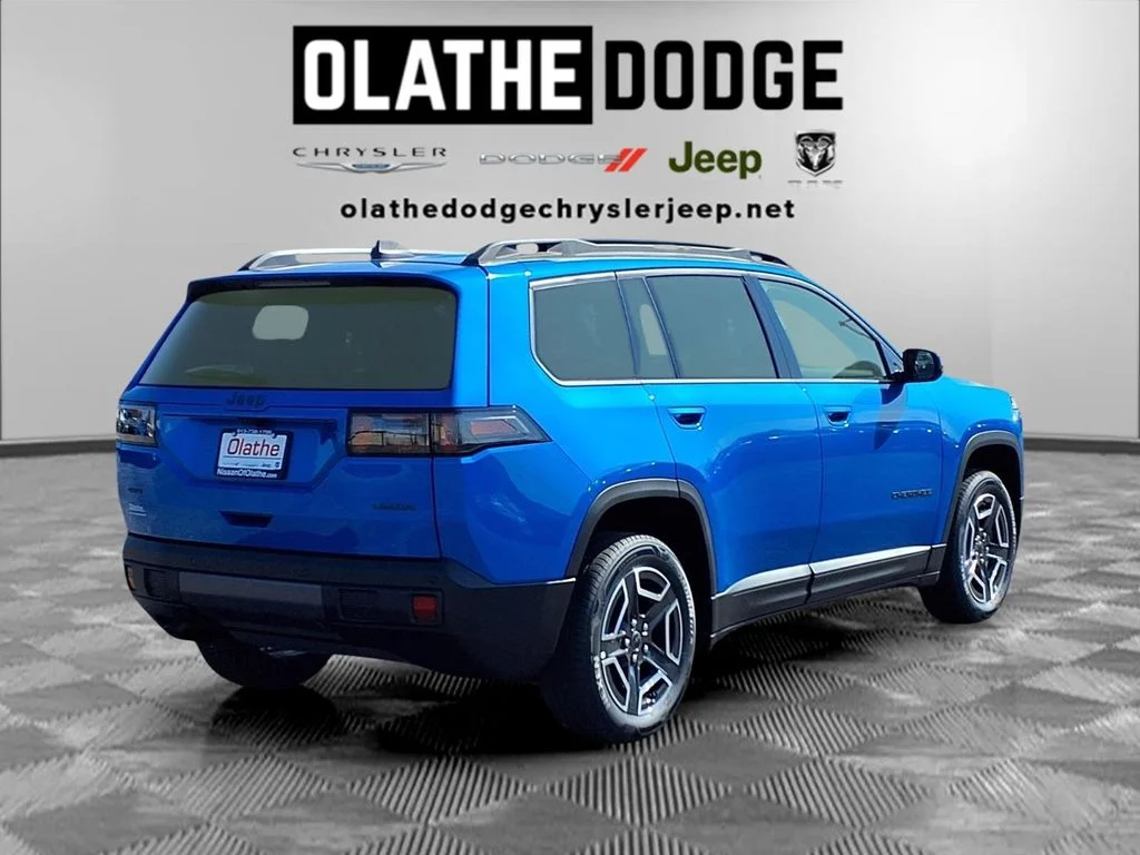 New 2026 Hydro Blue Pearl-Coat Exterior Paint Jeep Laredo image 28