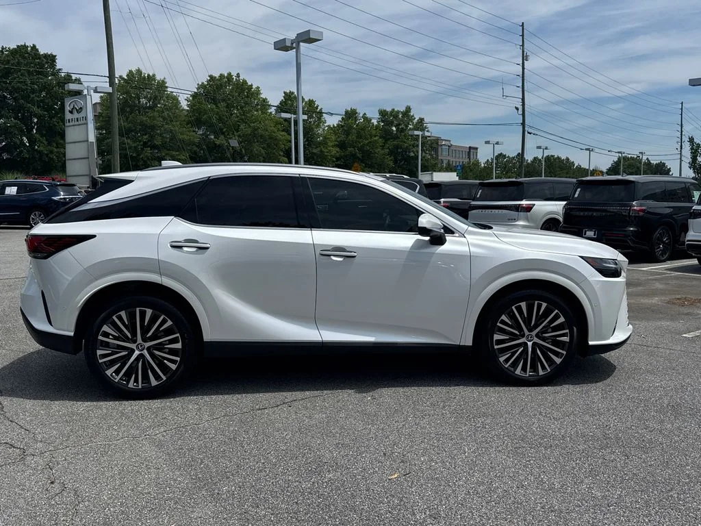 Used 2024 White Lexus 350 Premium Plus image 4