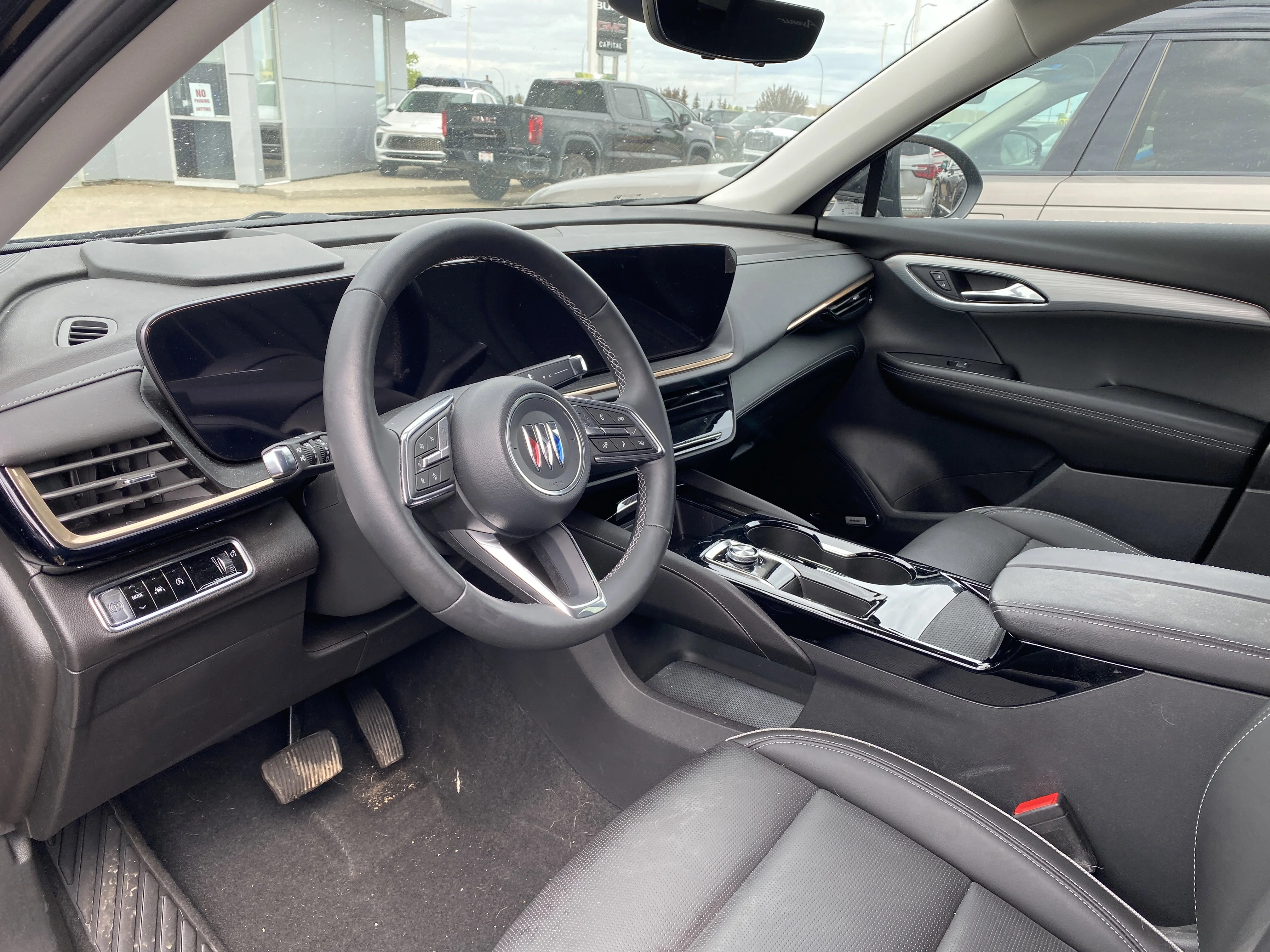 Certified Used 2024 Black Buick Avenir AWD * PANORAMIC SUNROOF * 360 CAMERA * RADAR CRUISE image 3