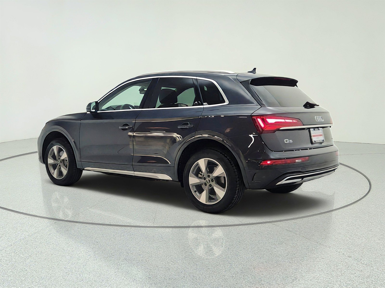 Used 2023 Manhattan Gray Metallic Audi Premium image 7