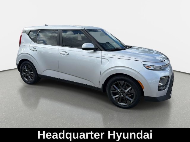 Used 2021 Silver Kia EX image 1
