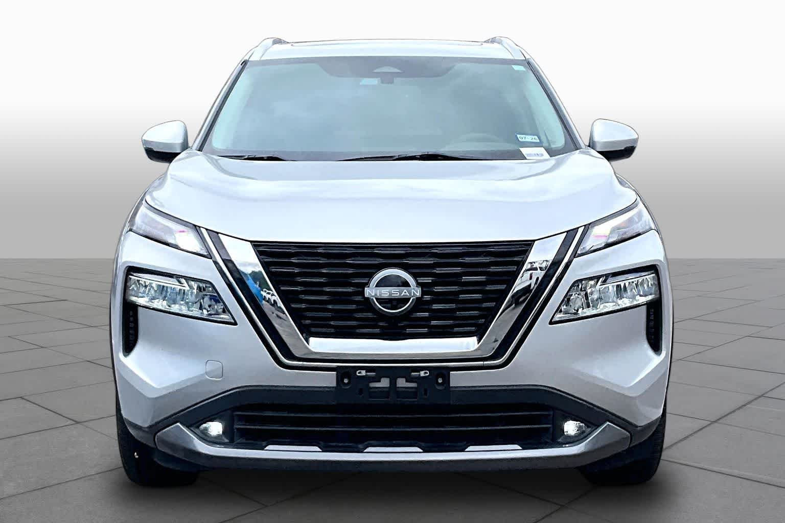 Used 2022 BRILLIANT SILVE Nissan SL image 4