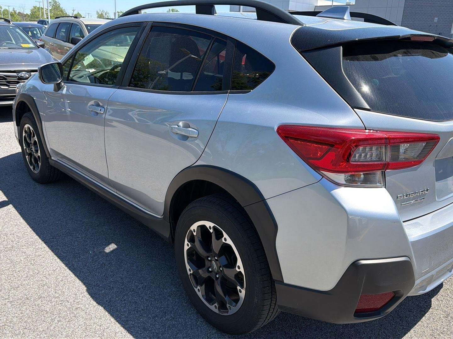 Used 2023 Ice Silver Metallic Subaru Premium image 4