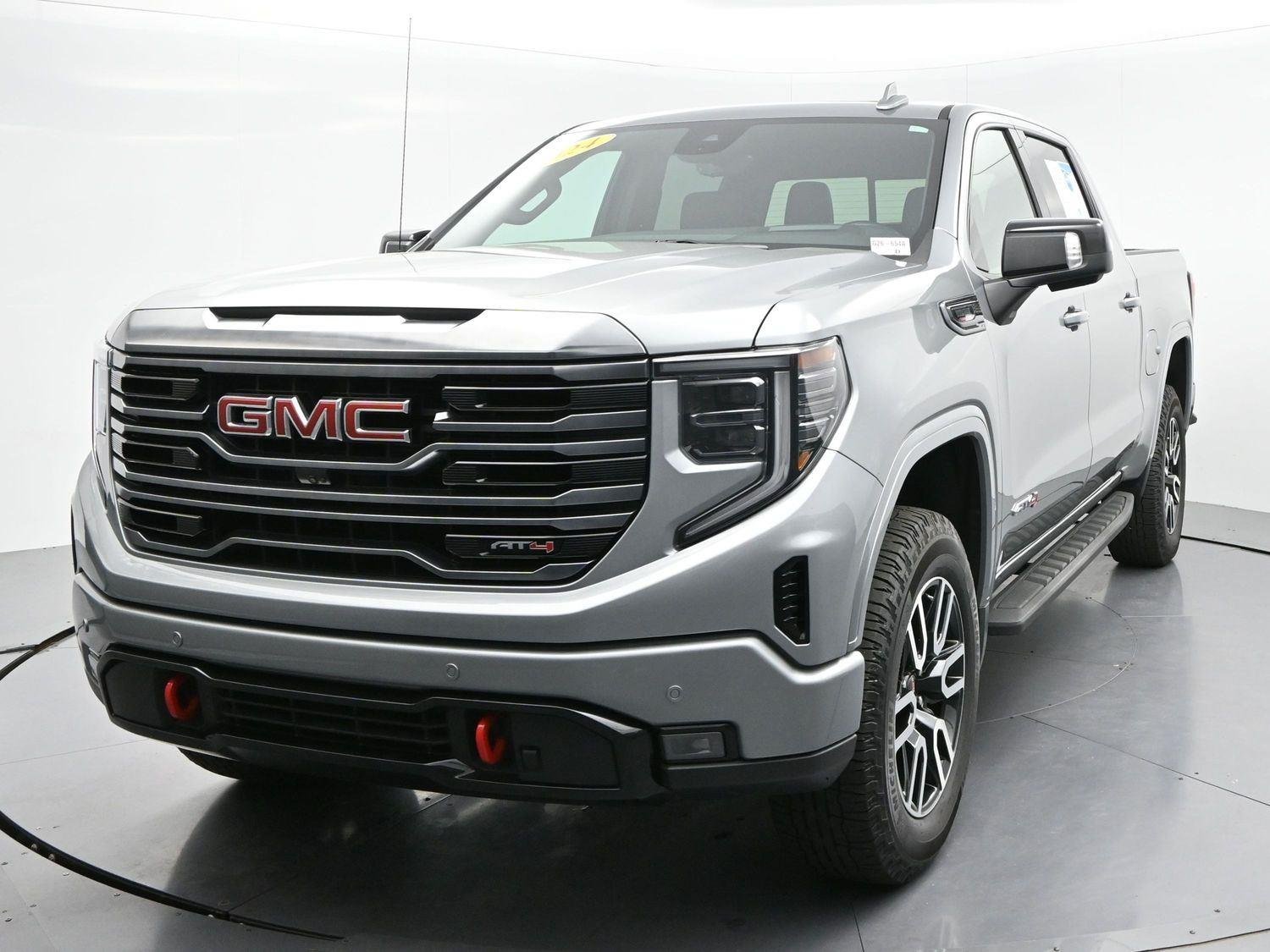 Used 2024 Sterling Metallic GMC AT4 image 3