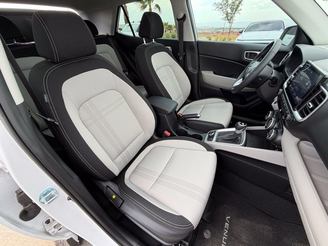 2026 Hyundai Venue SEL - Photo 47