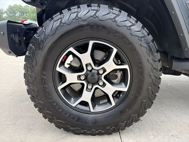 Used 2020 Black Jeep Unlimited Rubicon image 12