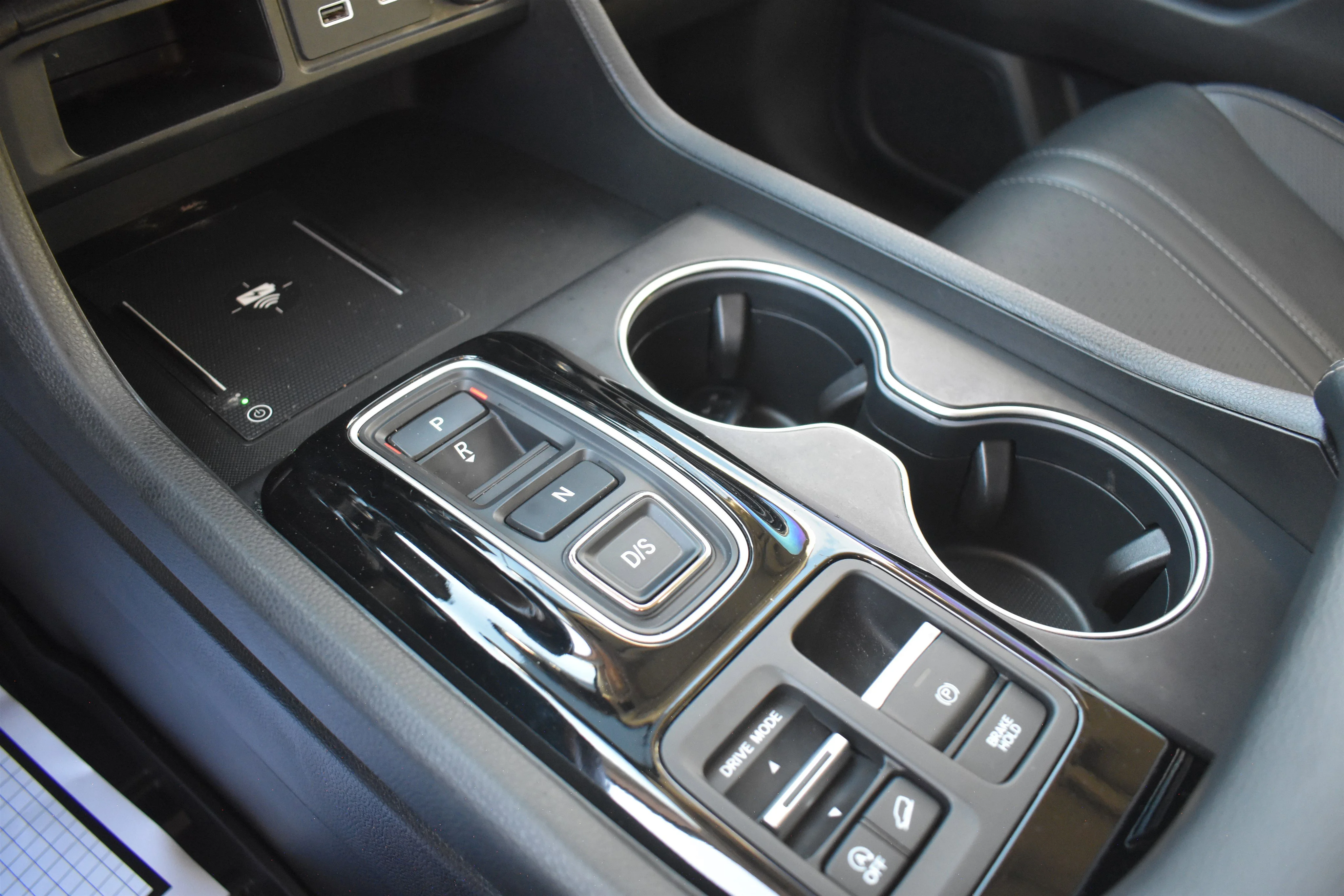 2025 Honda Pilot Elite - Photo 31