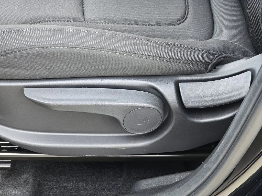 New 2026 Black Hyundai SE image 17