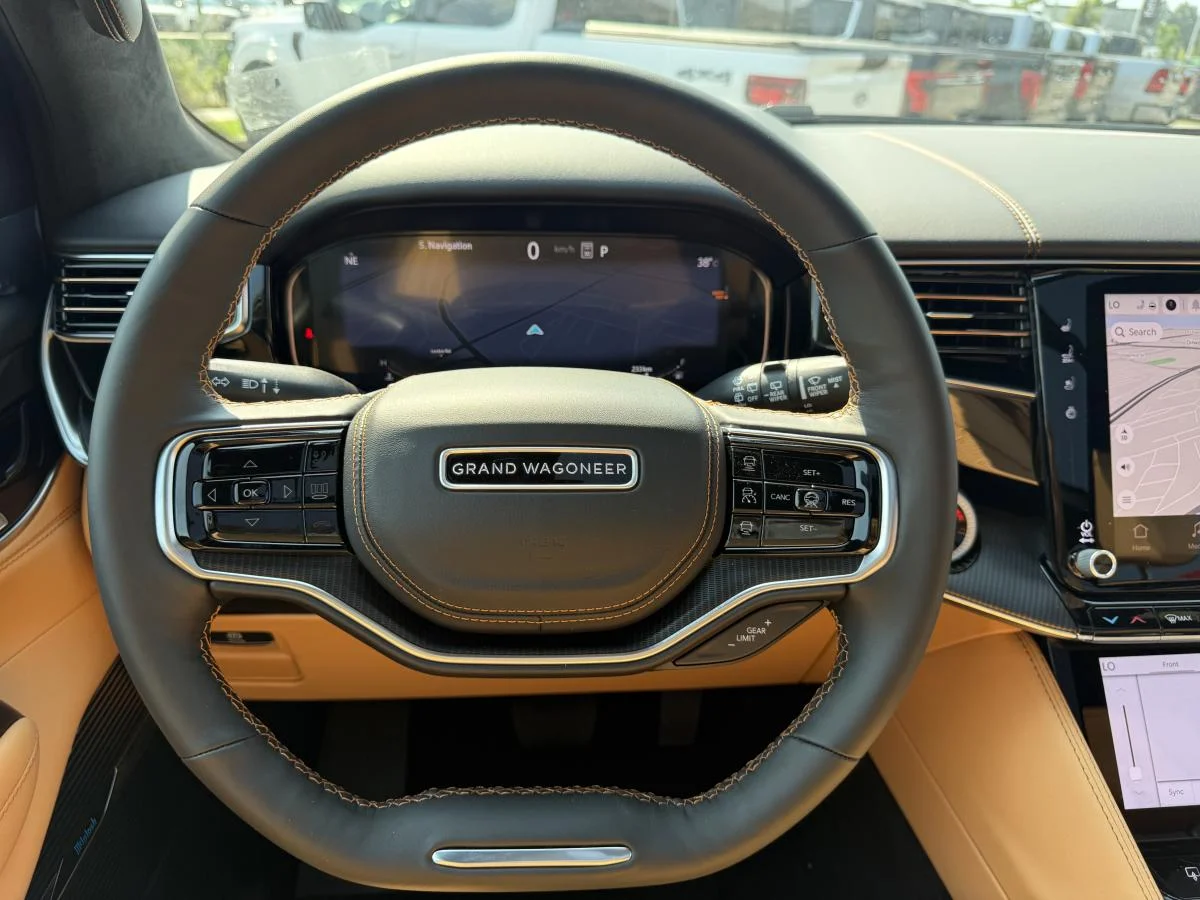 New 2026 White Jeep Summit Reserve image 31