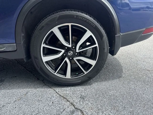 Used 2019 Blue Nissan SL image 35