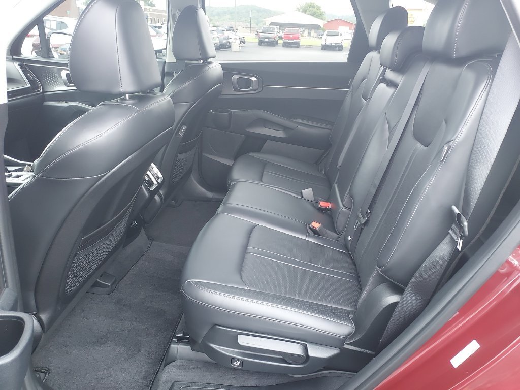 Used 2025 Red Kia S image 14