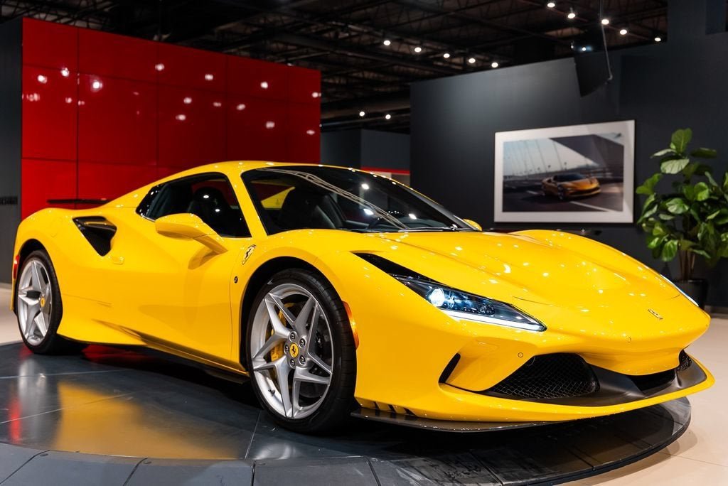 Used 2021 Giallo Modena Ferrari Base image 45