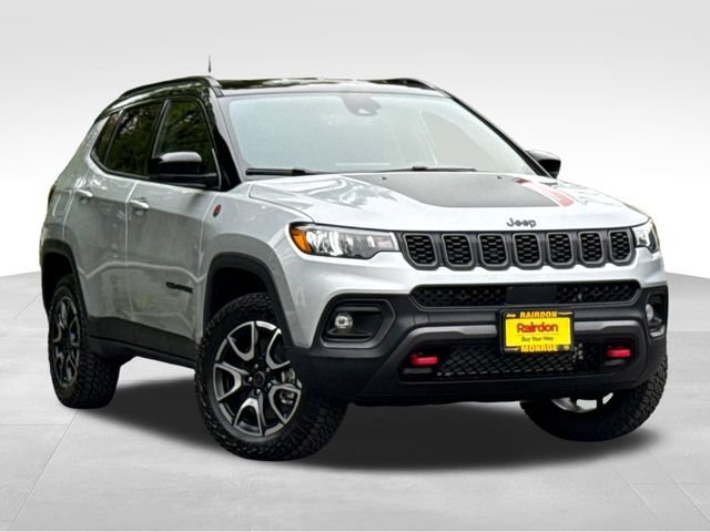 New 2026 Silver Zynith Metallic Clear-Coat Exterior Paint Jeep Trailhawk image 1