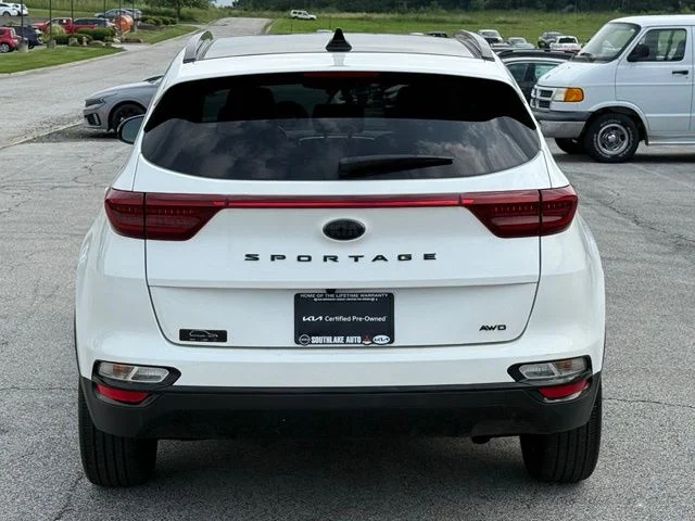 Certified Used 2022 White Kia Nightfall image 6