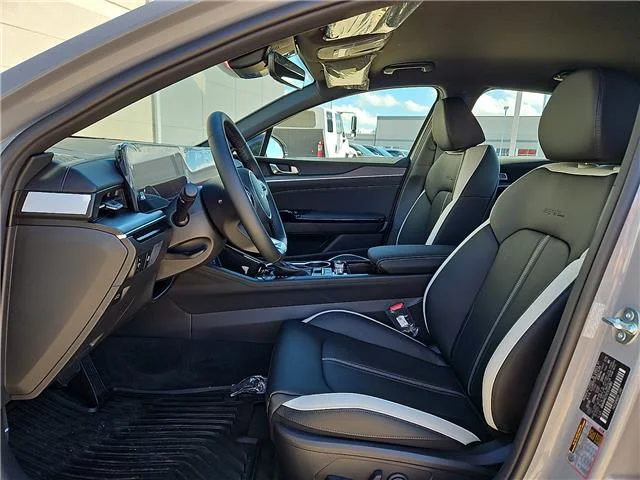 New 2026 Wolf Gray KIA GT-Line Front-Wheel Drive image 10