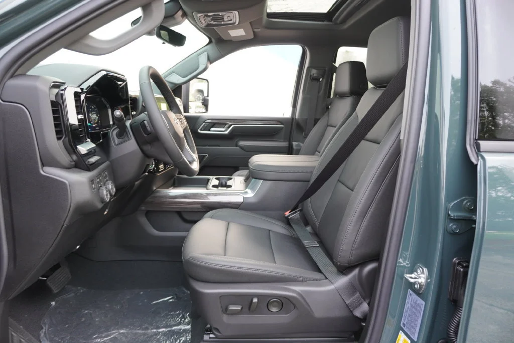 2026 Chevrolet Silverado 2500 HD LTZ - Photo 11