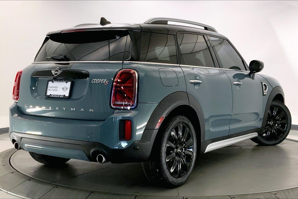 Used 2022 Sage Green Metallic MINI  image 12