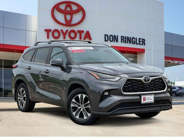 2023 Toyota Highlander XLE
