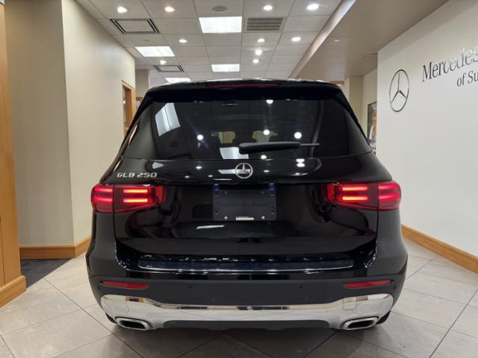 Certified Used 2025 Night Black Mercedes-Benz  image 4