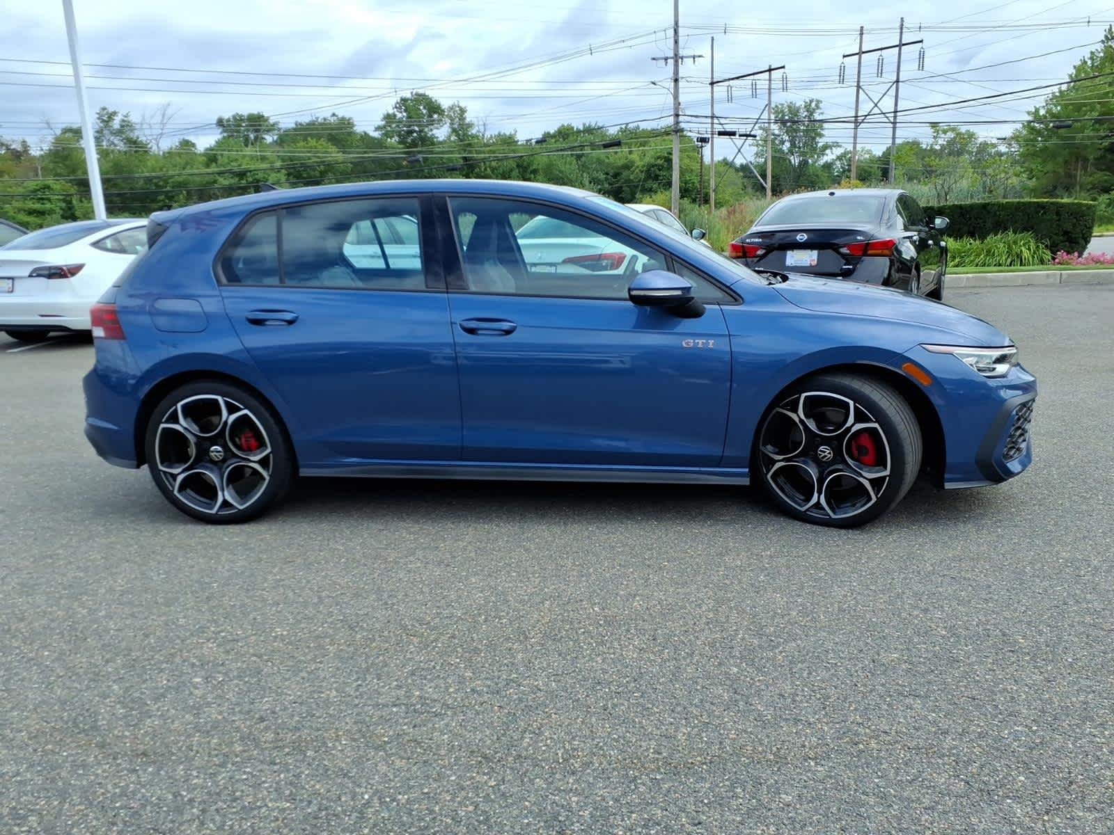 Certified Used 2025 Slate Blue Metallic Volkswagen Autobahn image 4