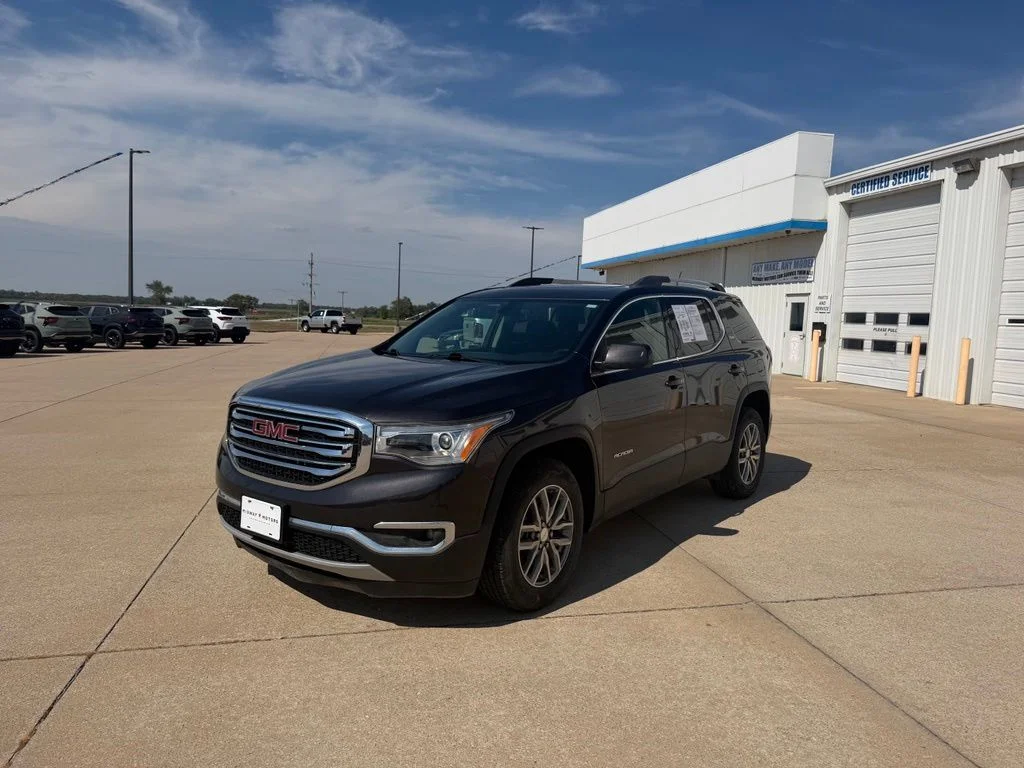 Used 2018 Silver GMC SLE-2 image 7