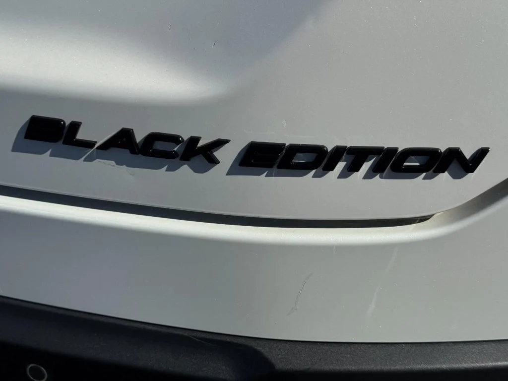 Certified Used 2025 White Honda Black Edition image 5
