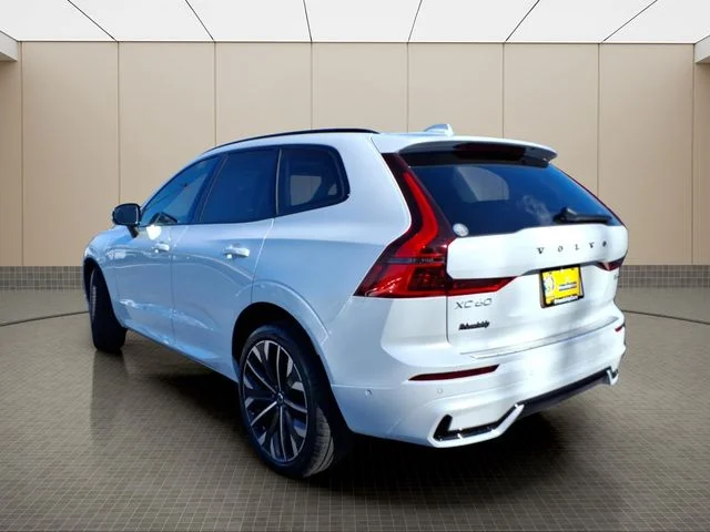 New 2026 Crystal White Volvo T8 Ultra image 7