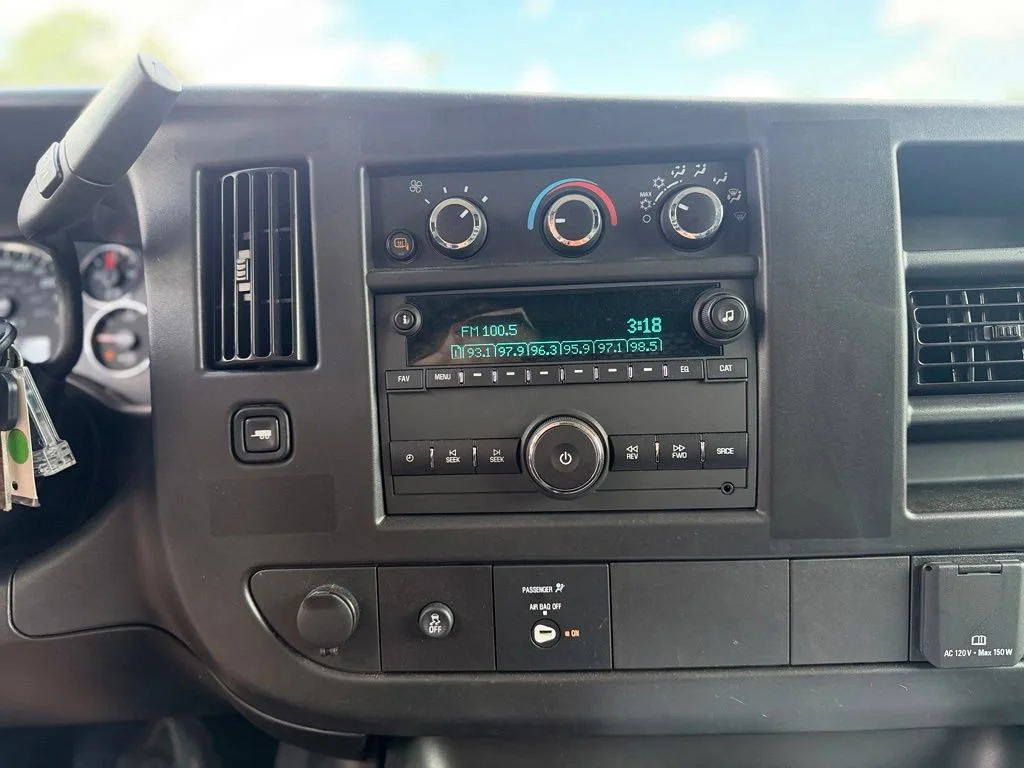 Used 2024 Summit White Chevrolet WT image 29