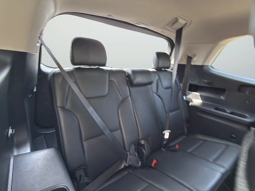 Certified Used 2025 Green Kia S image 45