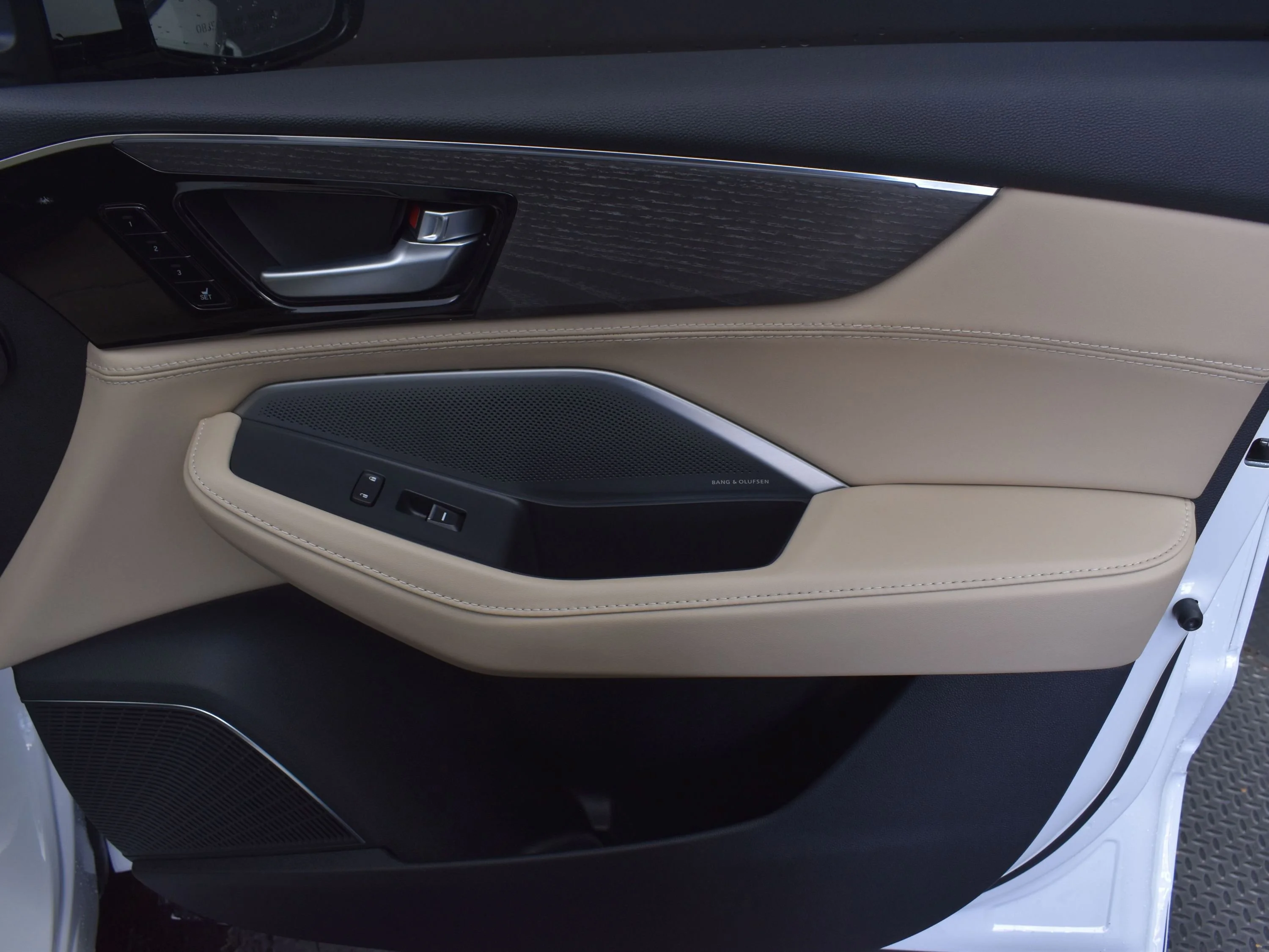 New 2026 Platinum White Pearl Acura w/Advance Package image 31