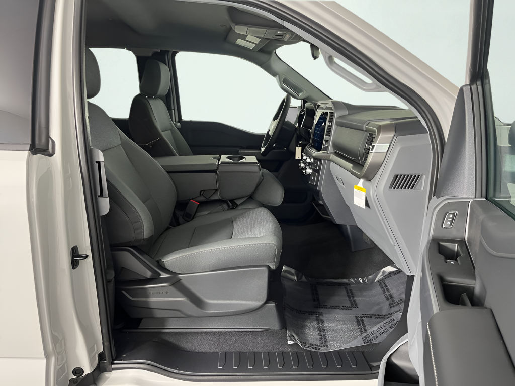 New 2026 White Ford XLT image 11