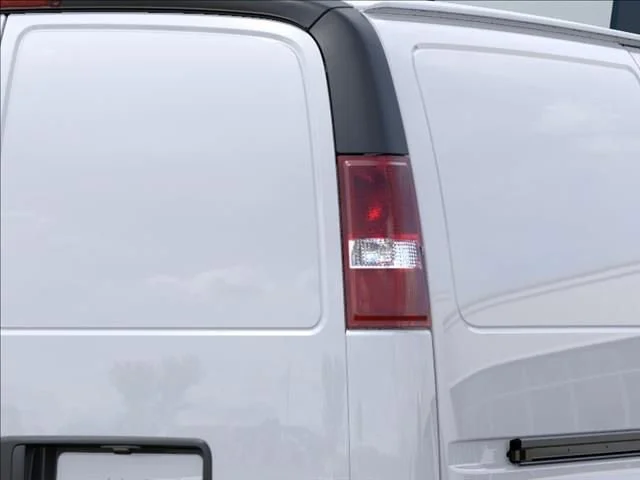 New 2026 Summit White GMC Work Van image 11
