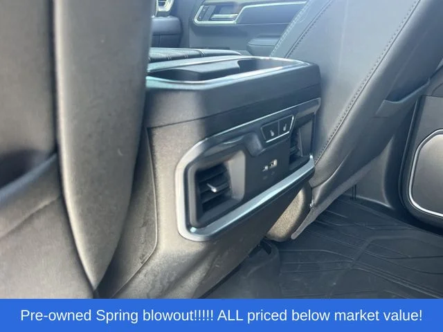 Used 2025 White Chevrolet High Country image 18