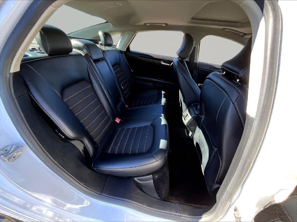 Used 2018 White Ford SE image 29