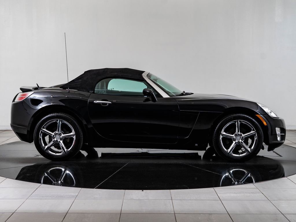 2007 Saturn Sky Roadster - Photo 12