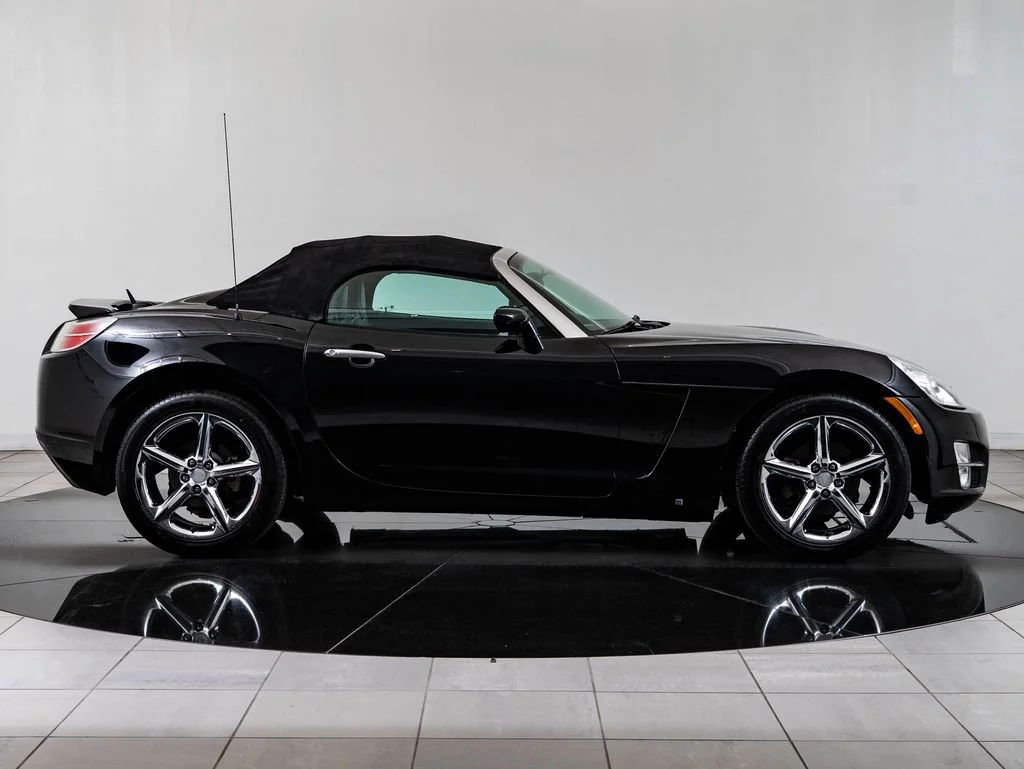 Used 2007 Black Onyx Saturn  image 12