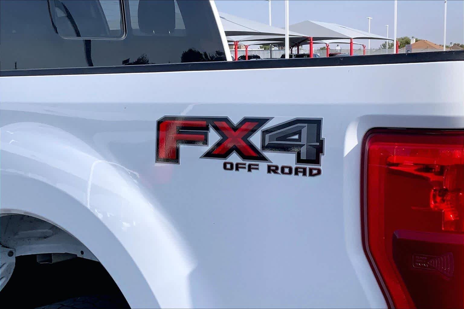 Used 2019 Oxford White Ford LARIAT image 10
