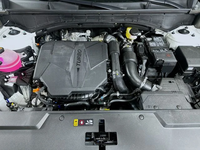 New 2026 White Hyundai SE image 21