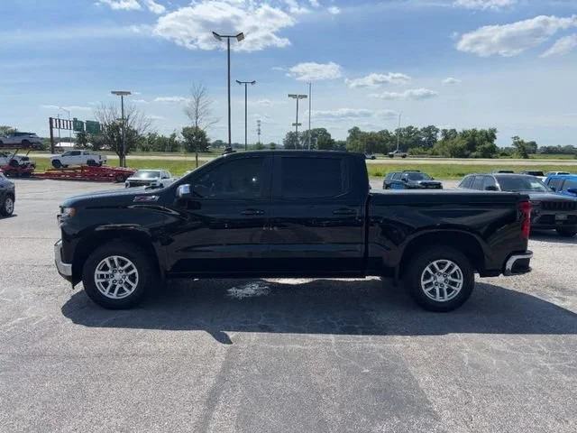 Used 2020 BLACK Chevrolet LT image 2