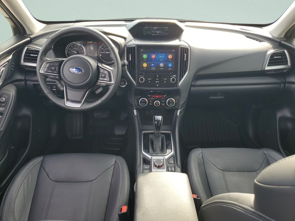 Used 2022 Silver Subaru Touring image 11