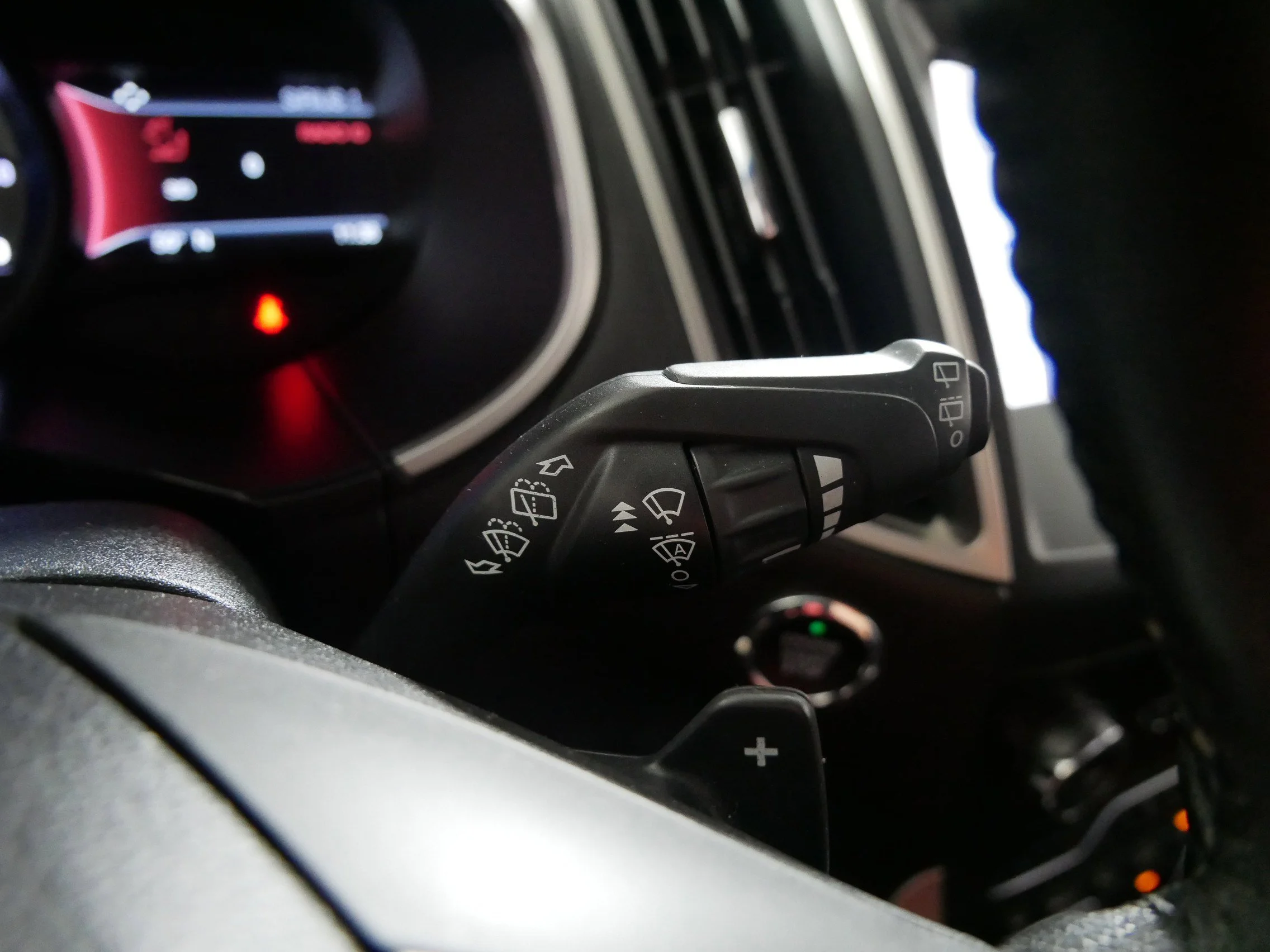 2020 Ford Edge SEL - Photo 31
