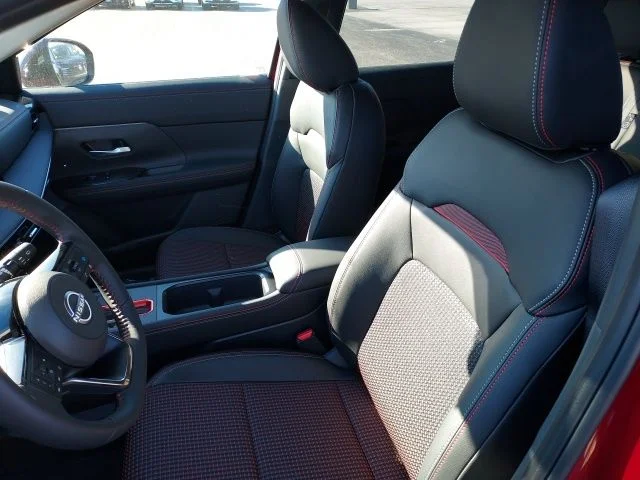 New 2026 Scarlet Ember Tintcoat Nissan SR image 11
