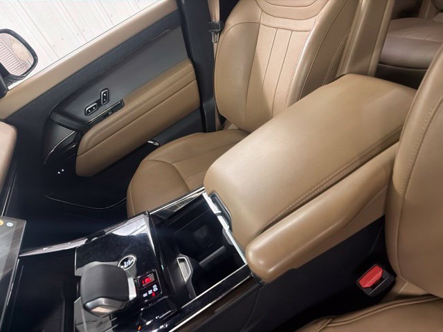 Certified Used 2024 Fuji White Land Rover SE image 34